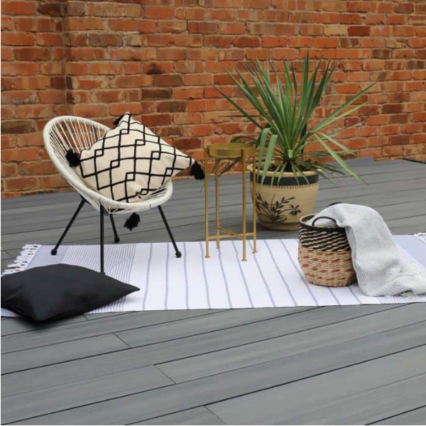 Hollow and solid composite decking 3D wood grain hot sell in Europe